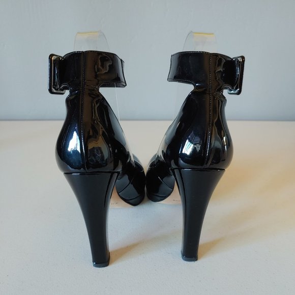 Brian Atwood Pumps "EUC" - Picture 5 of 16